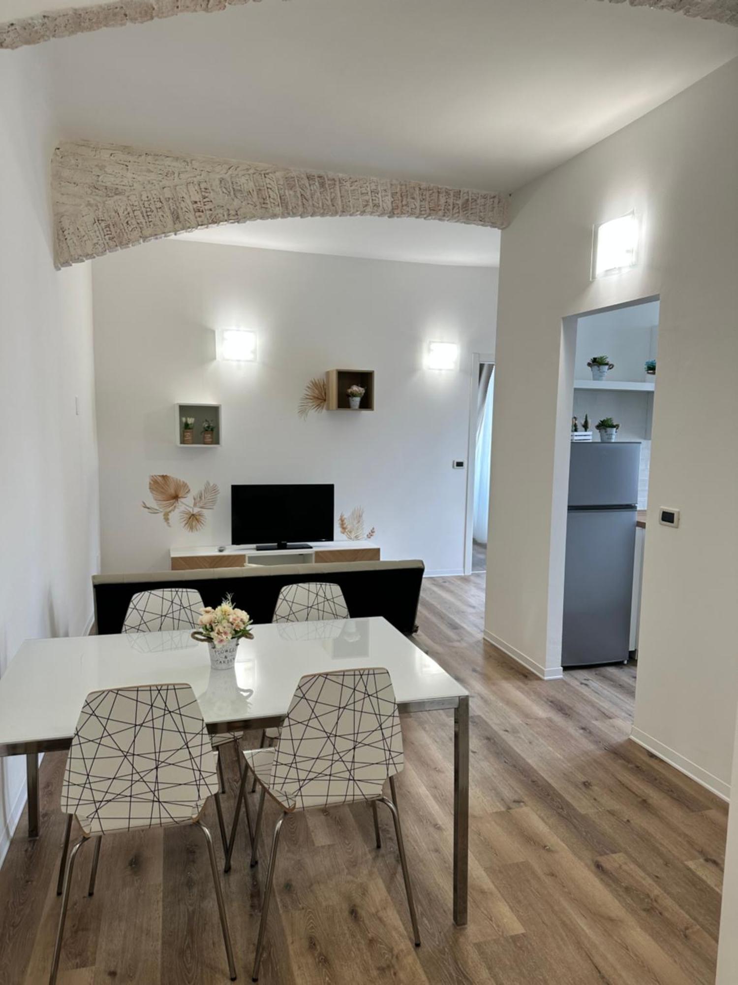 Rosmini Apartman Trieszt Kültér fotó